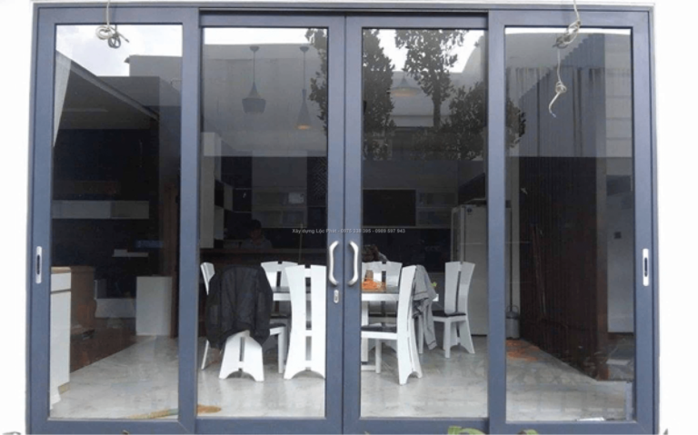 Cửa Kính Cường Lực Bình Dương