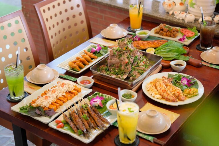 Nhà Hàng Hương Việt
