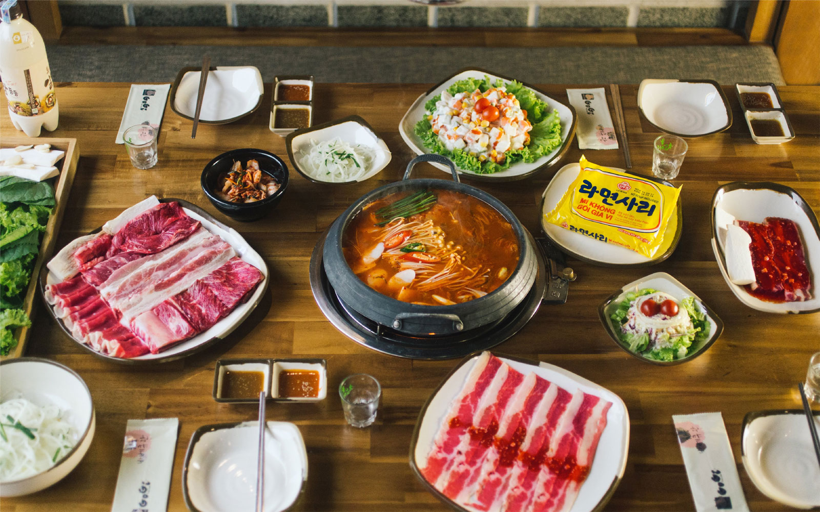 Đến Ngay 5 Quán Buffet Dĩ An Chất Lượng, Giá Thành Hợp Lí